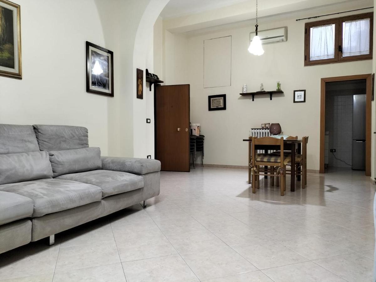 Casa Vacanze Al Castello Trani Eksteriør billede