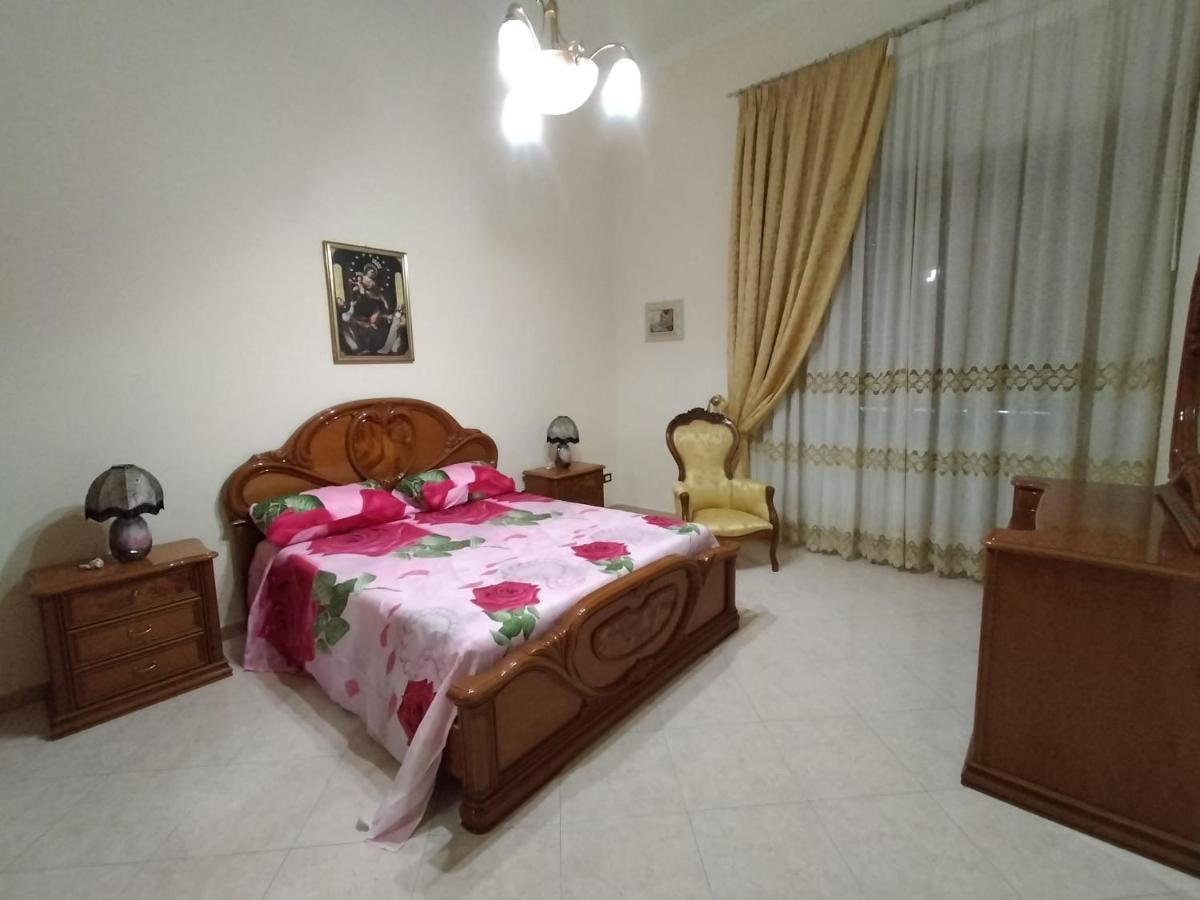 Casa Vacanze Al Castello Trani Eksteriør billede