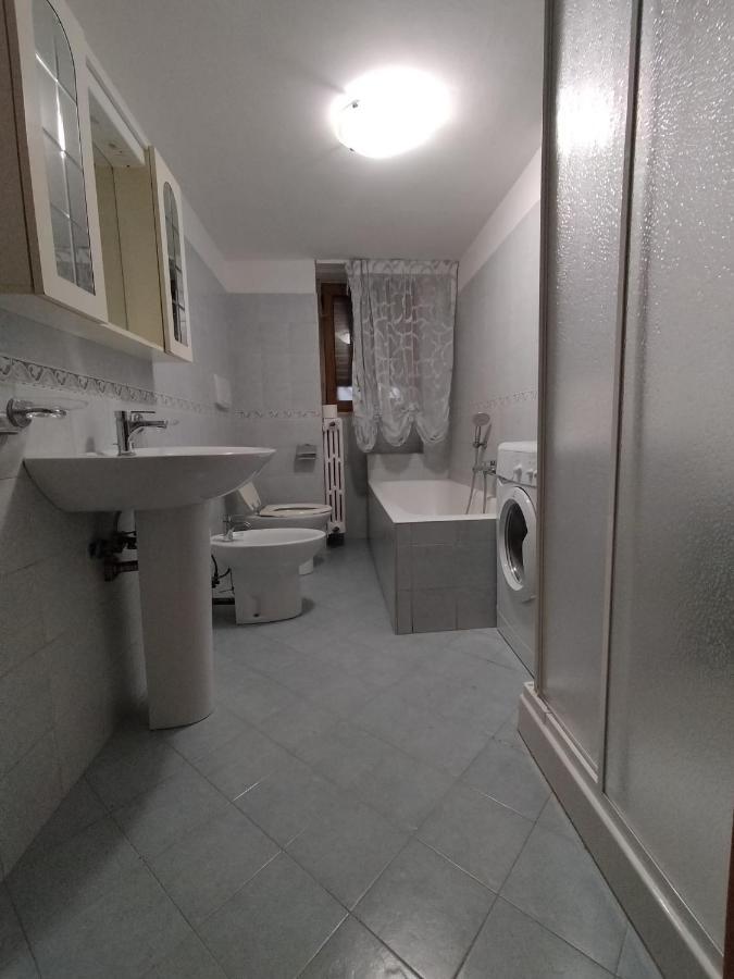 Casa Vacanze Al Castello Trani Eksteriør billede