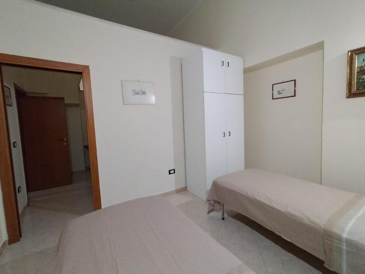 Casa Vacanze Al Castello Trani Eksteriør billede